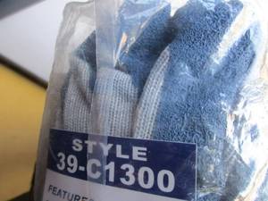 lot 106 image: G-Tek Work Gloves