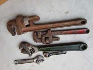 Pipe & Adjustable Wrenches