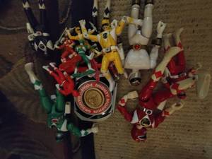 lot 5 image: Vintage Power rangers Action Figures