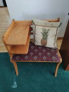 lot 26 image: Vintage Conversation Bench