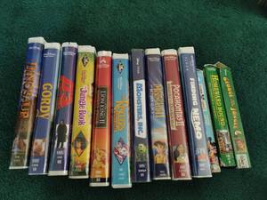 lot 43 image: Thirteen Disney VHS Tapes