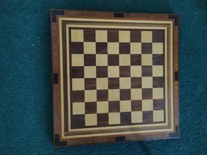 lot 48 image: Large ChessCheckers Board