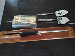 lot 59 image: Collection Of Knifes And Silverware