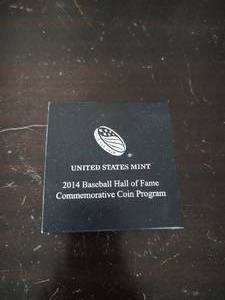 lot 60 image: US Mint 2014 Baseball Hall Of Fame Commemorative Coin Program Coin