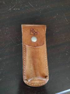 lot 104 image: David White Sight Mark 1 With Case