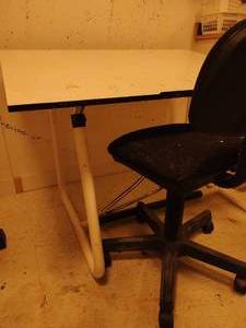 lot 158 image: Drafting Table
