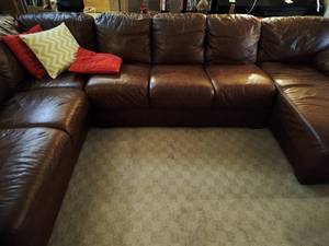 lot 171 image: Wrap-Around Sofa