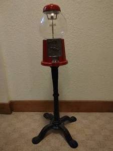 lot 177 image: Gumball Machine