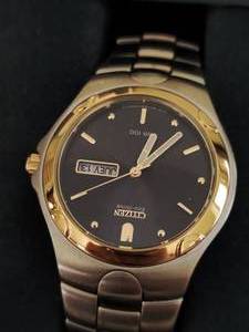 lot 233 image: Watches