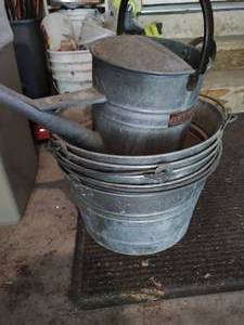 lot 249 image: Galvanized Buckets & Watering Can