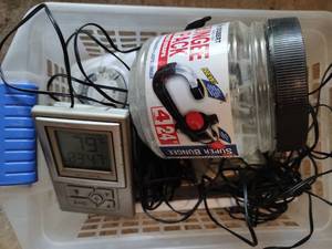 lot 258 image: Electric Thermometers