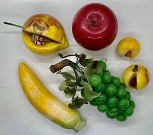 lot 43 image: 6 Pieces of Marble Fruit