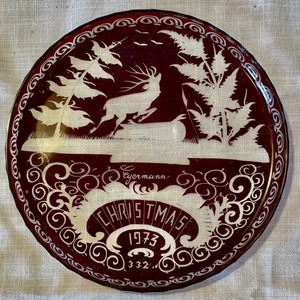 lot 93 image: Decorative Plates and Relish Dish