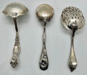lot 101 image: 3 Small Sterling Silver Serving Utensils