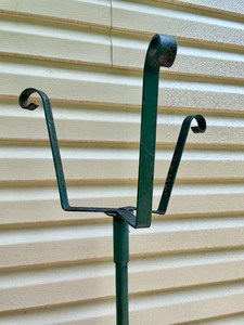 lot 169 image: Metal Planter Stand