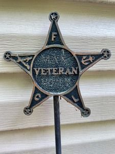 lot 162 image: Veteran and Post Car 42 Yard Stands