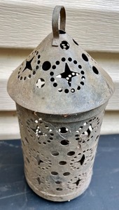 lot 193 image: Metal Horse Decor and More