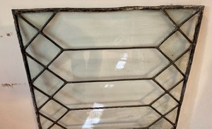 lot 209 image: Lovely Vintage Leaded Glass Window