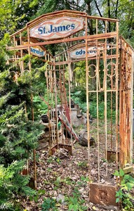 lot 228 image: AMAZING Information Gazebo from The St. James Hotel in Redwing, Minnesota