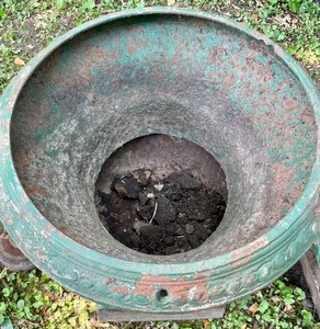 lot 238 image: Antique Metal Planter