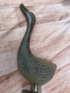 lot 303 image: Metal Goose Lawn Deco Piece