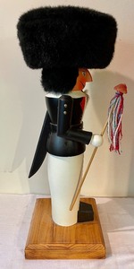 lot 354 image: Large Volkmar Matthes Nutcracker