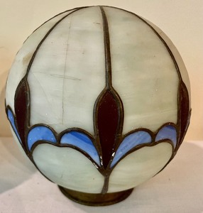 lot 352 image: Light Fixture Globes