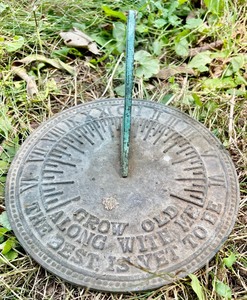 lot 274 image: Small Sundial