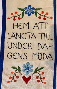 lot 372 image: Vintage Hand Stitched Decorative Textile