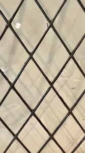 lot 394 image: Lovely Lead Glass Window