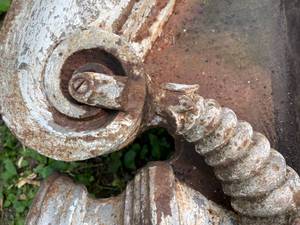 lot 346 image: Large Rusty Architectural Piece