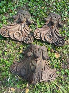 lot 348 image: Vintage Metal 4 Piece Stand