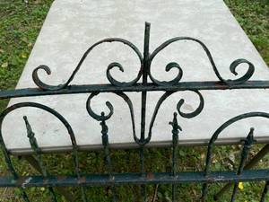 lot 410 image: Vintage Rusty Metal Gate Section