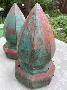 lot 416 image: 2 Vintage Metal Deco Pieces