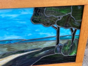 lot 328 image: Vintage Beautiful Seaside Cottage Stained Glass Piece