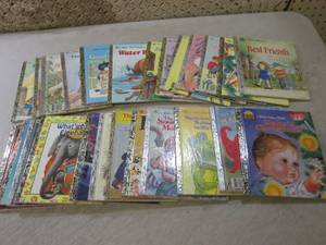 lot 11 image: (BSB) 25 Assorted Vintage Little Go...
