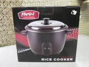 lot 29 image: (CS) Parini 6 Cup Non-Stick Rice Co...