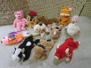 lot 72 image: (F-0) Assorted TY Beanie Babies...