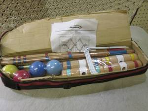 lot 90 image: (EW5) Halex Croquet Set New...