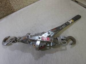lot 107 image: (EW2) Dayton Ratchet Puller...