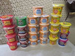 lot 125 image: (A-3T) Assorted Single Serve Cereal...