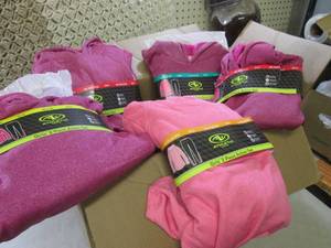 lot 152 image: (A-4)  Box Full of Assorted Size Gi...