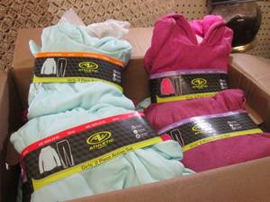lot 156 image: (A-4) Large Box Full of Assorted Si...