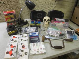 lot 174 image: (RM5) Lot of Misc See All Photos...