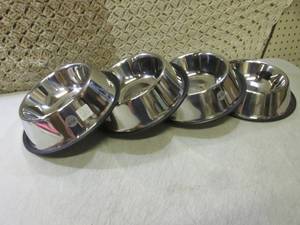 lot 188 image: (BSB) 4 New Non-Slip Stainless Stee...