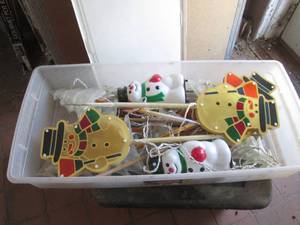 lot 207 image: (CLR) Tote with Lid Full of Lightup...