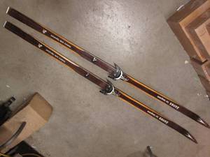 lot 221 image: (RMDR) Pair of Vintage Wood Snow Sk...