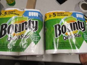 4 Rolls of Bounty Paper Towels sli...