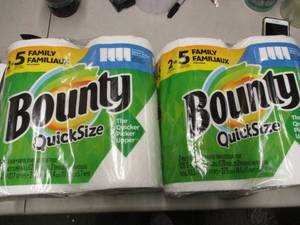 4 Bounty Quick Size Paper Towel Rol...