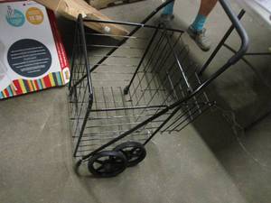 Wire collapsible  Cart that needs w...